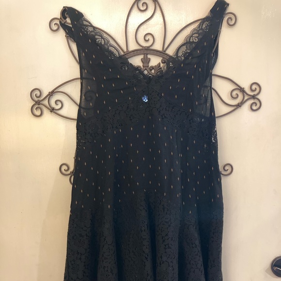 Intimately free people - Picture 5 of 11